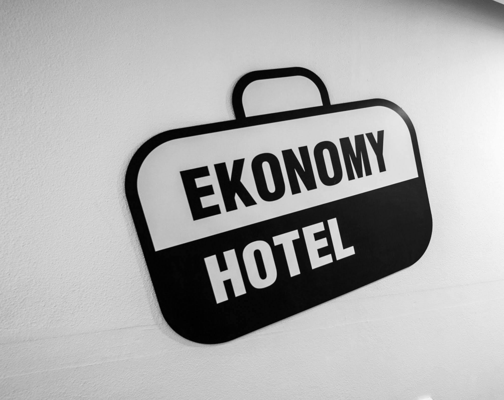 Ekonomy Hotel Sokcho Ngoại thất bức ảnh